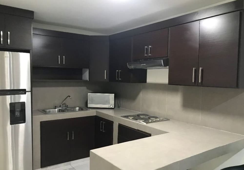 Basic Apartment, 2 Bedrooms, Non Smoking, Kitchen photo 3