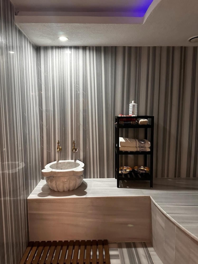 Junior Room, 2 Bedrooms, Sauna, City View photo 2