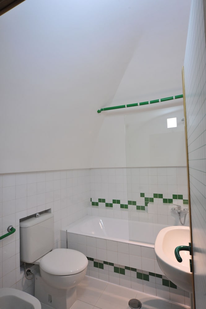 Family Quadruple Room, 2 Bedrooms, Bathtub photo 2