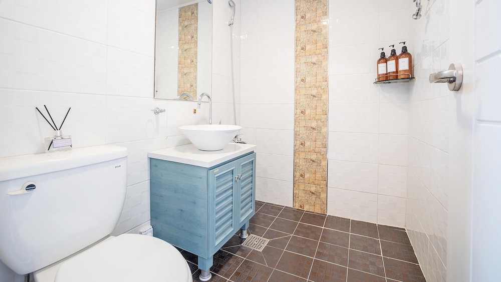 Basic Room, 1 Bedroom (107(with Pet,2nd floor)) - Photo 6