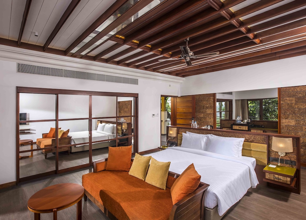 Estate villas with Verandah - Photo 1