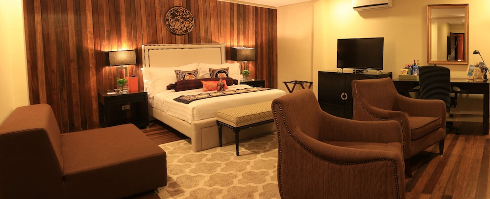 Kanchanaburi Suite