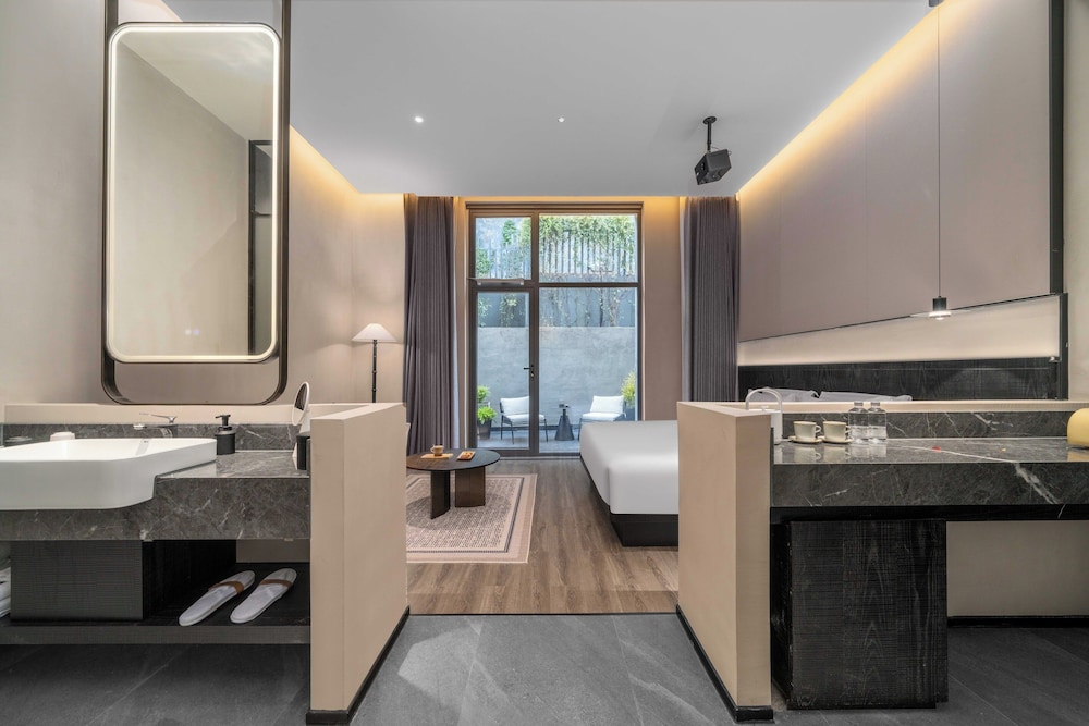 Classic Double Room, Patio