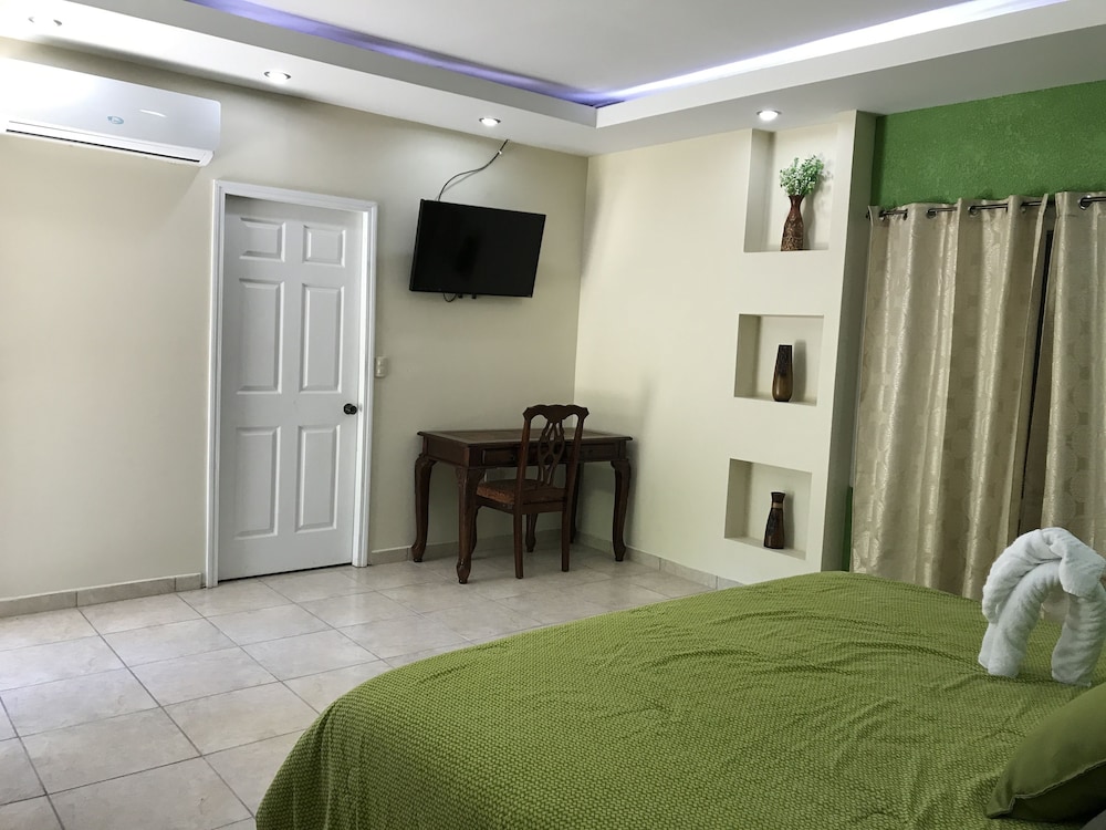 Standard Double Room, 1 Queen Bed photo 2