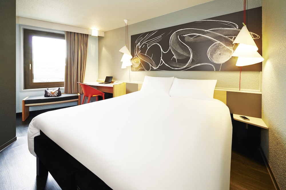 Standard Room, 1 Double Bed - Photo 9