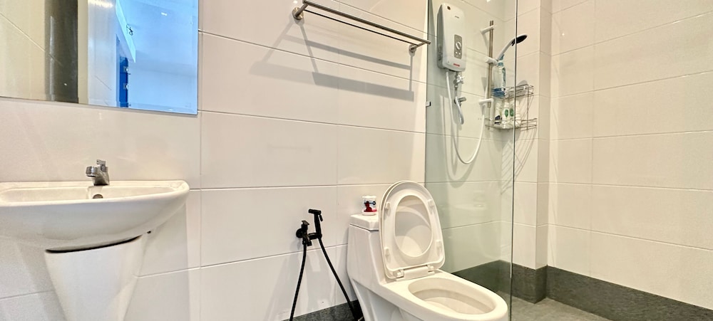 Elite Apartment, 3 Bedrooms, Non Smoking, City View photo 3