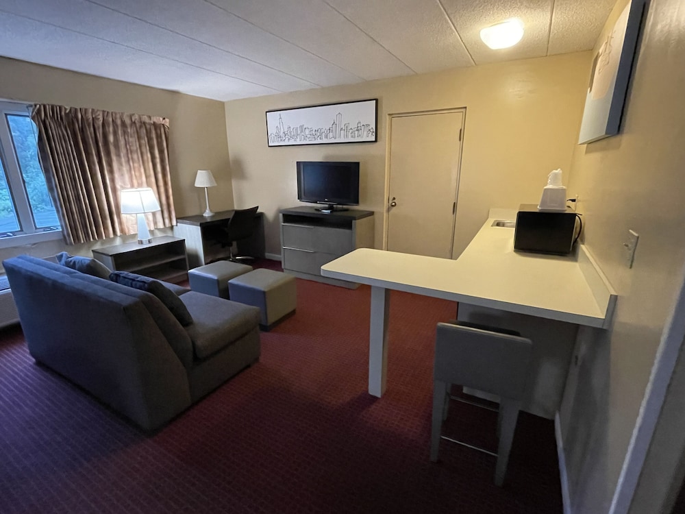 Room, 2 Queen Beds, Non Smoking photo 2