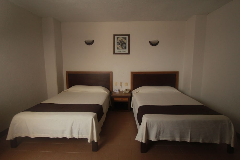 Standard Room, 2 Double Beds