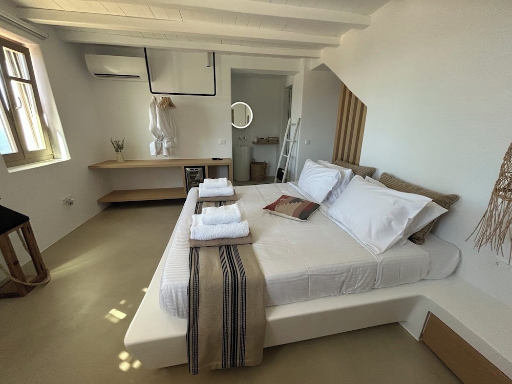 Luxury Studio Suite, Sea View