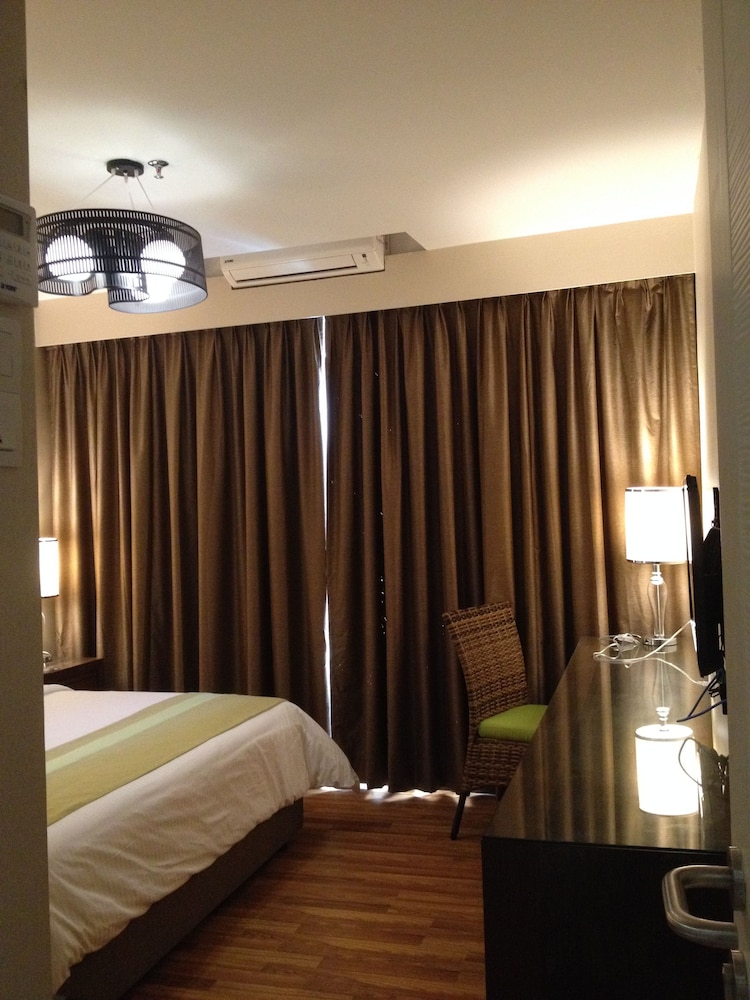 Deluxe Suite photo 2