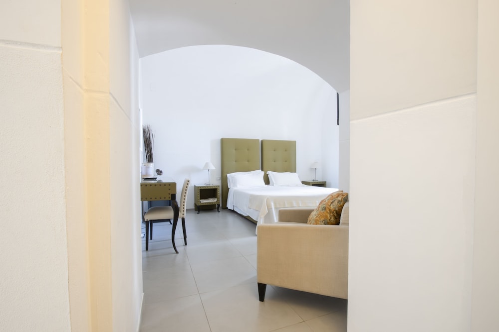 Superior Quadruple Room photo 2