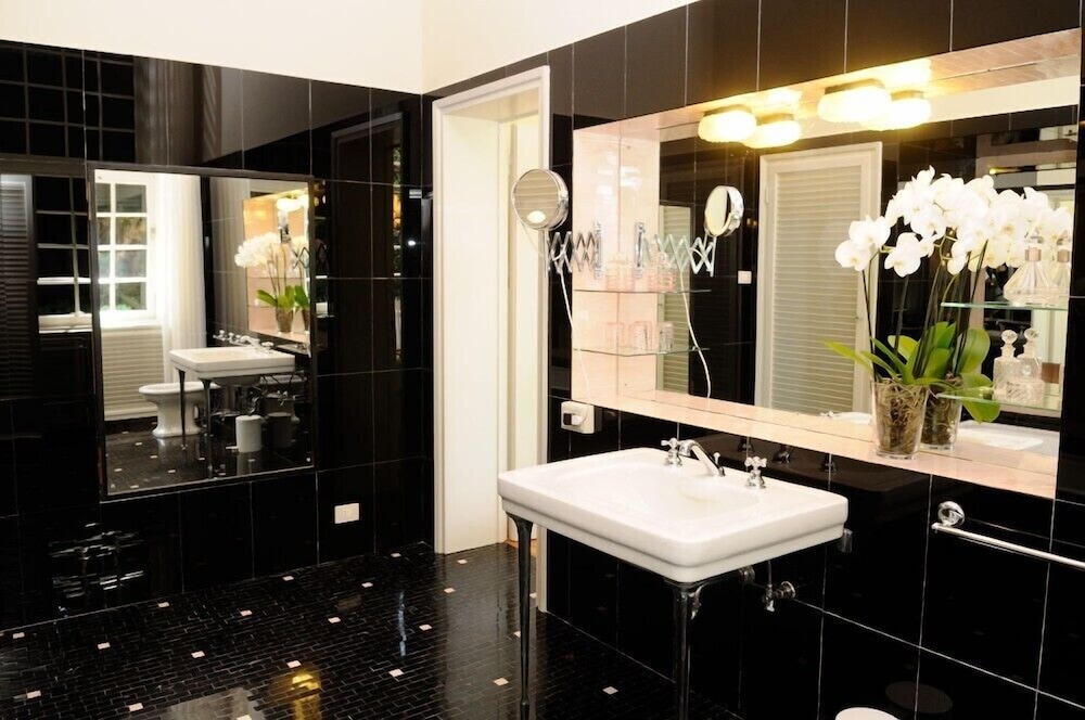 Superior Suite photo 3