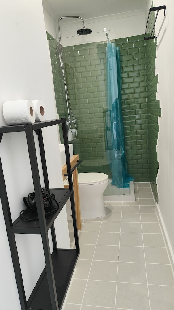 Comfort Studio Suite, 1 Double Bed, Non Smoking, Private Bathroom photo 2