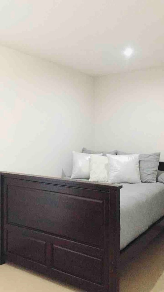 Executive Condo photo 1