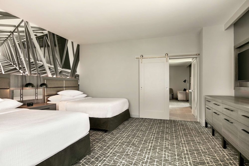 Suite, 2 Queen Beds, Accessible, City View - Photo 3