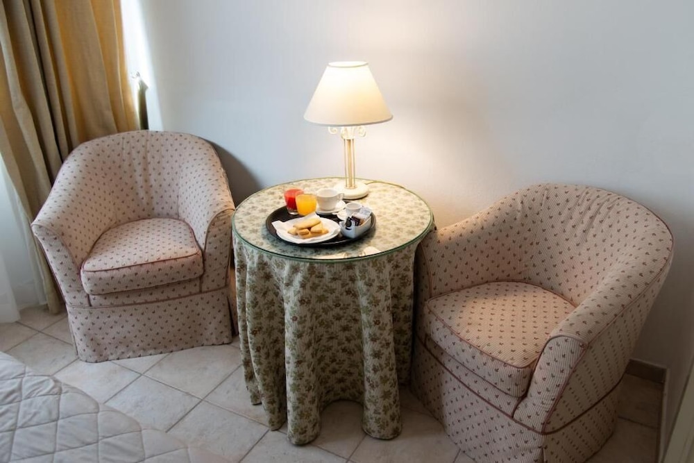 Basic Triple Room, 1 Bedroom photo 3