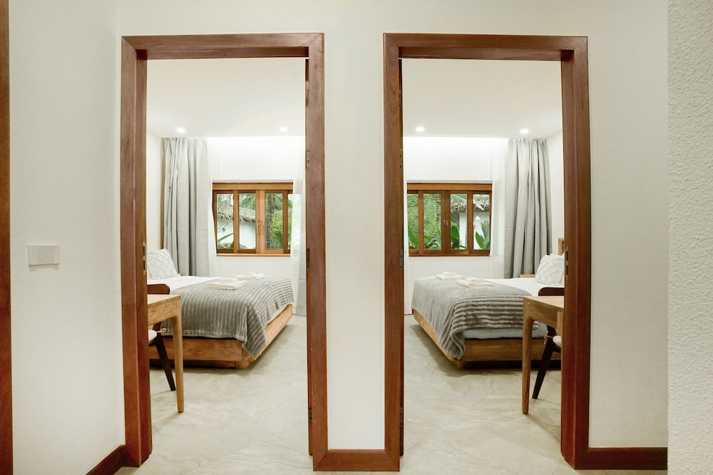 Beachfront 2 Bedrooms Villa