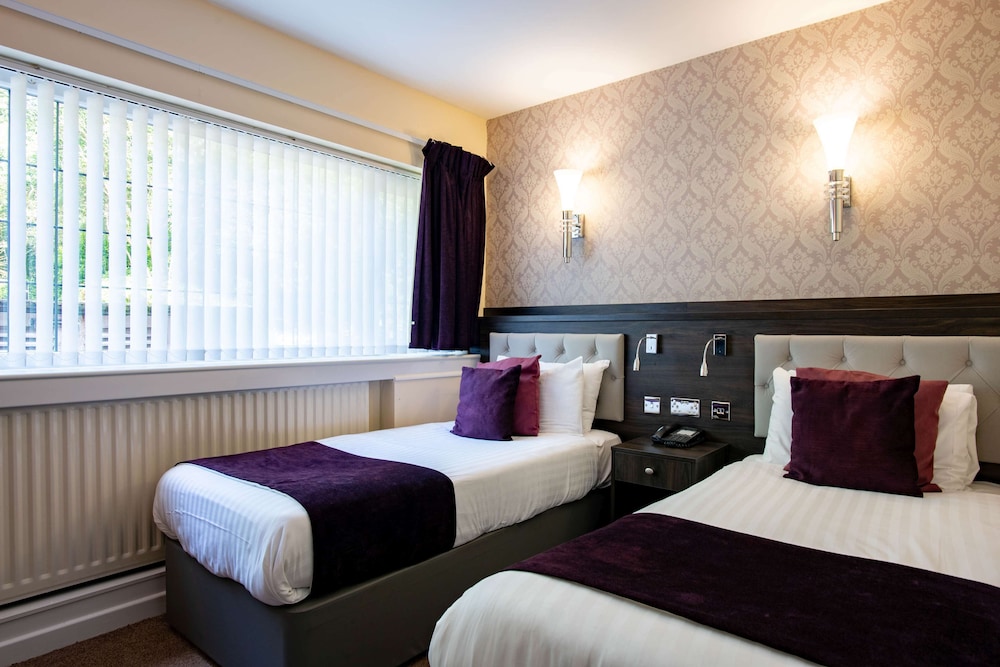 Standard Room, 2 Twin Beds, Non Smoking - Photo 1