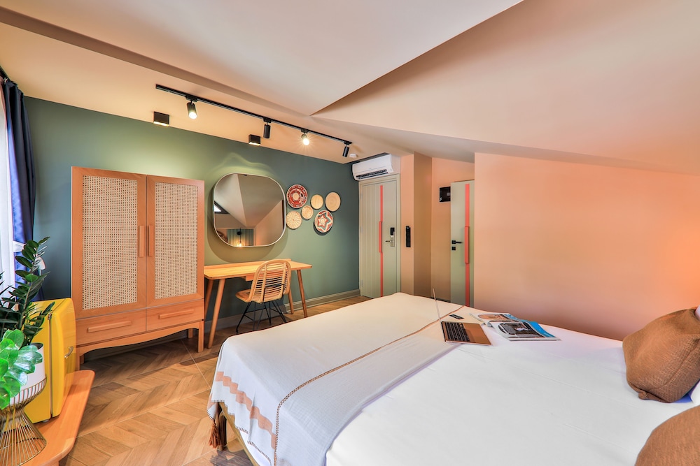 Economy Double Room - Photo 15