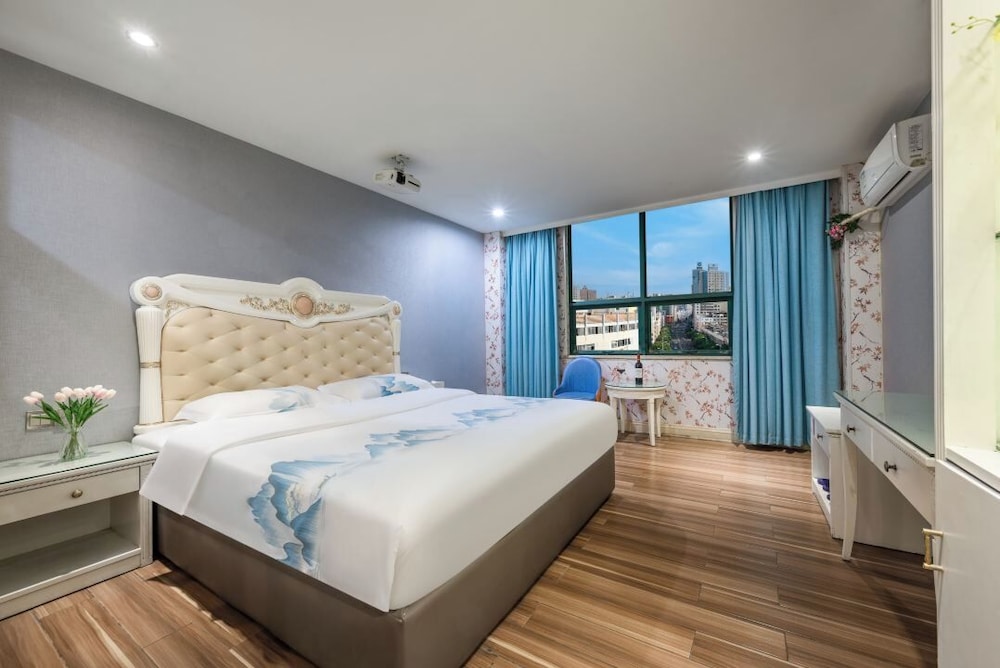 Comfort Room, City View photo 1