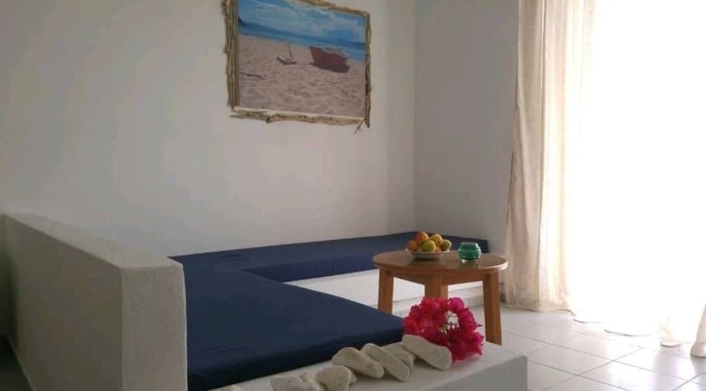 Premium Studio Suite, Garden View
