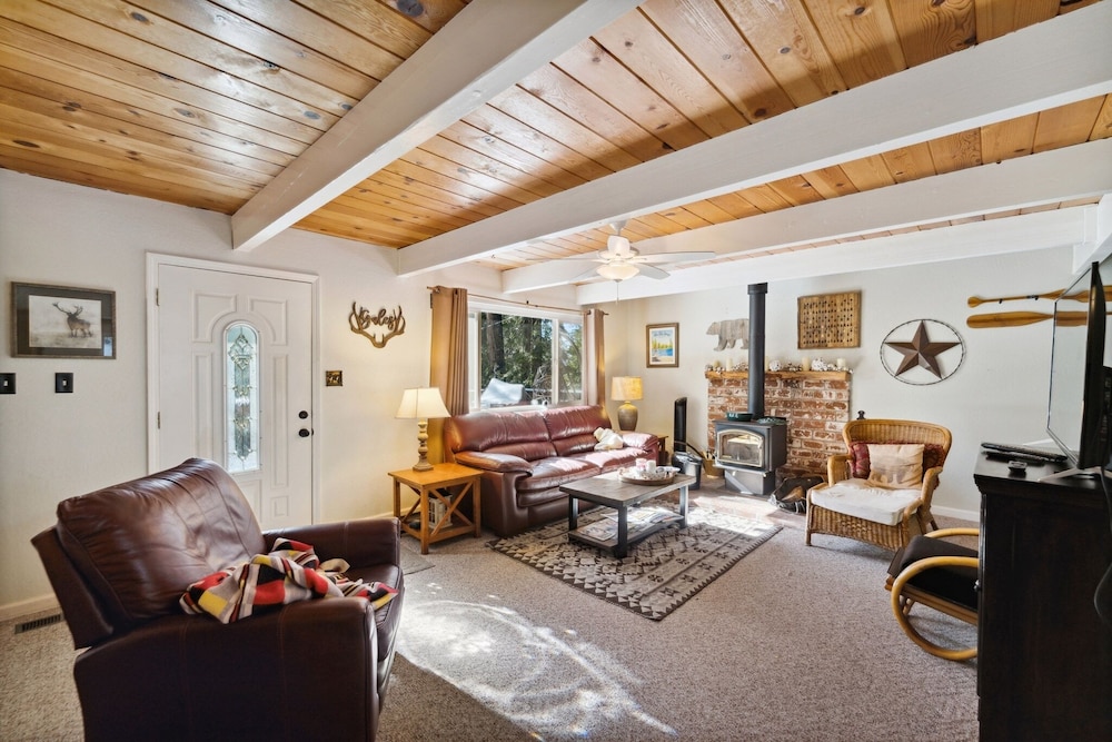 Cabin, 3 Bedrooms photo 1