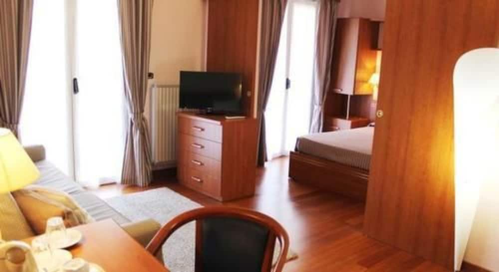 Comfort Room - Photo 2