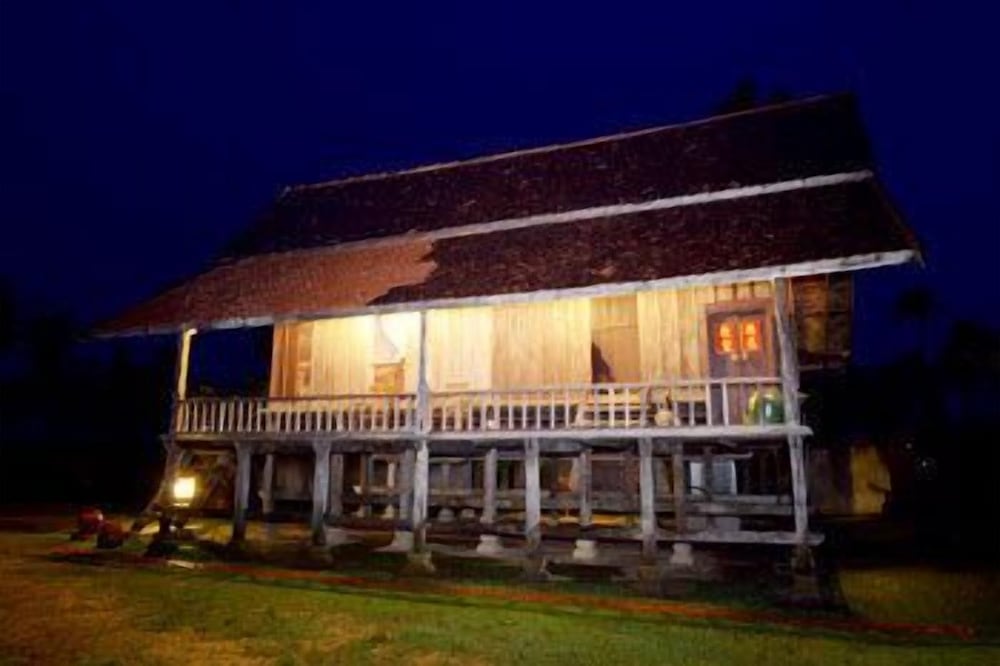 Super Grand Deluxe Villa photo 2
