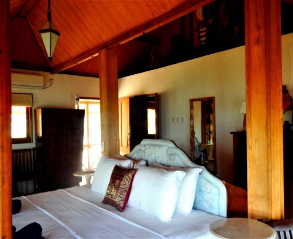 Standard Room (Kamar Crest), King Room photo 2