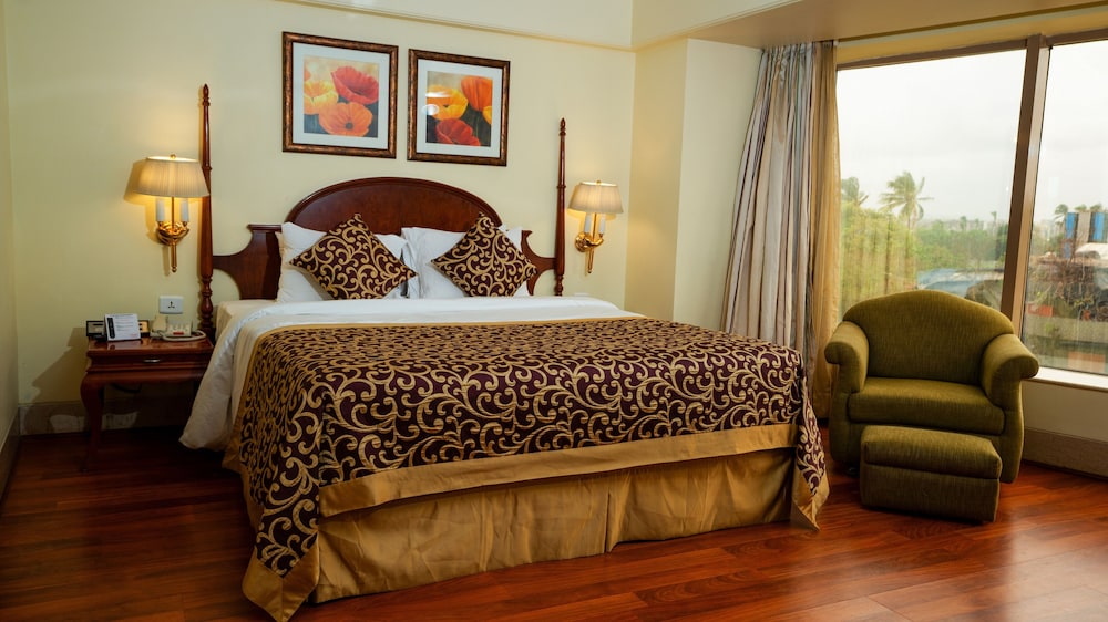 Deluxe Suite photo
