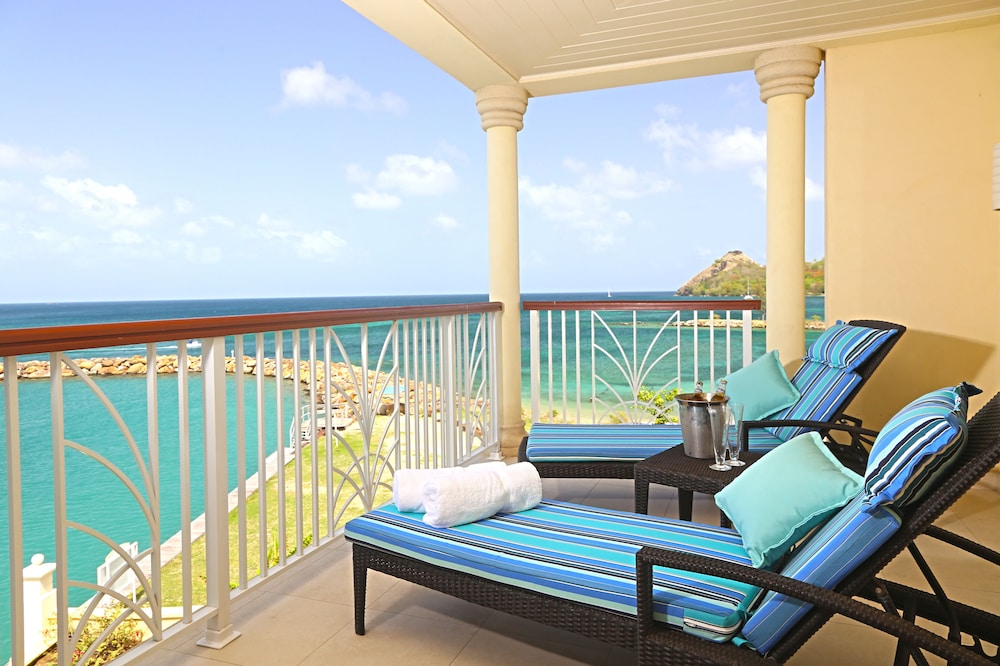 1 Bedroom Butler View Villa Suite Ocean View photo 3