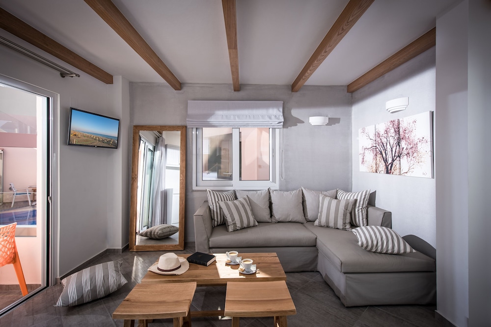 Suite, 1 Bedroom, Terrace (Semi Based)