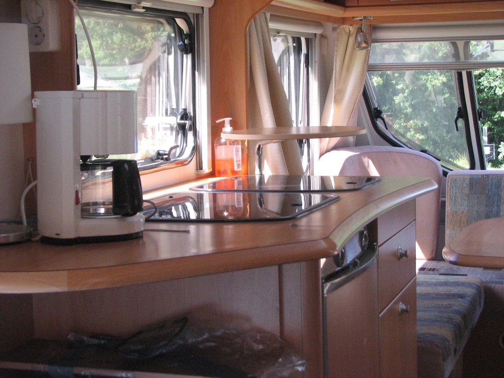 Caravan photo 3