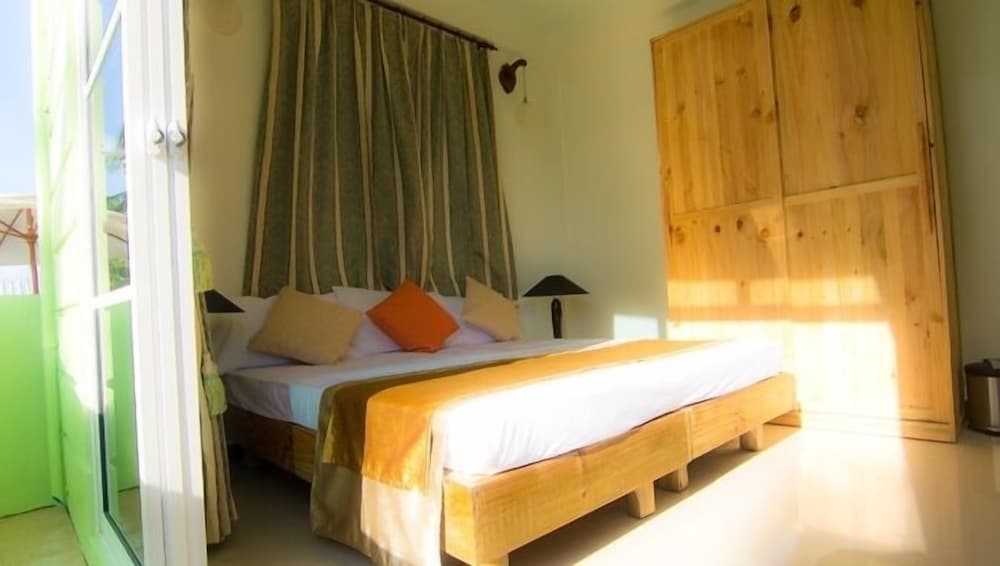 Deluxe Room, Sea View photo 3
