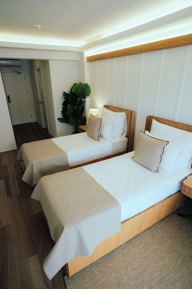 Superior Twin Room, Balcony, Sea View