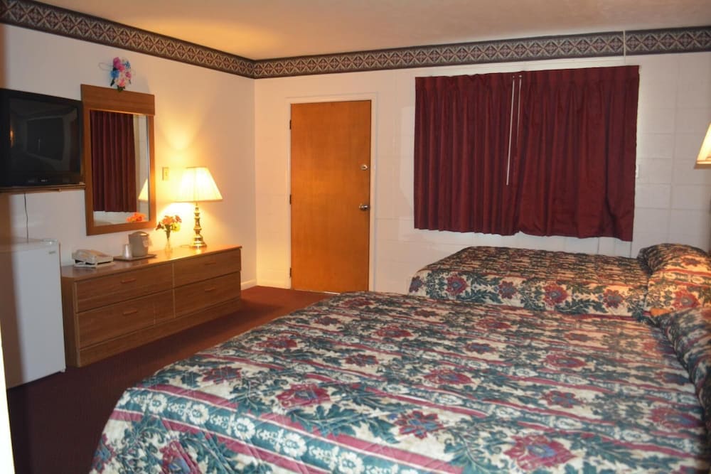Standard Room, 2 Double Beds photo 3