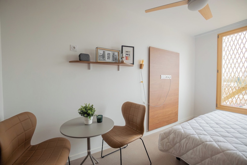 Studio, 2 Twin Beds - Photo 2