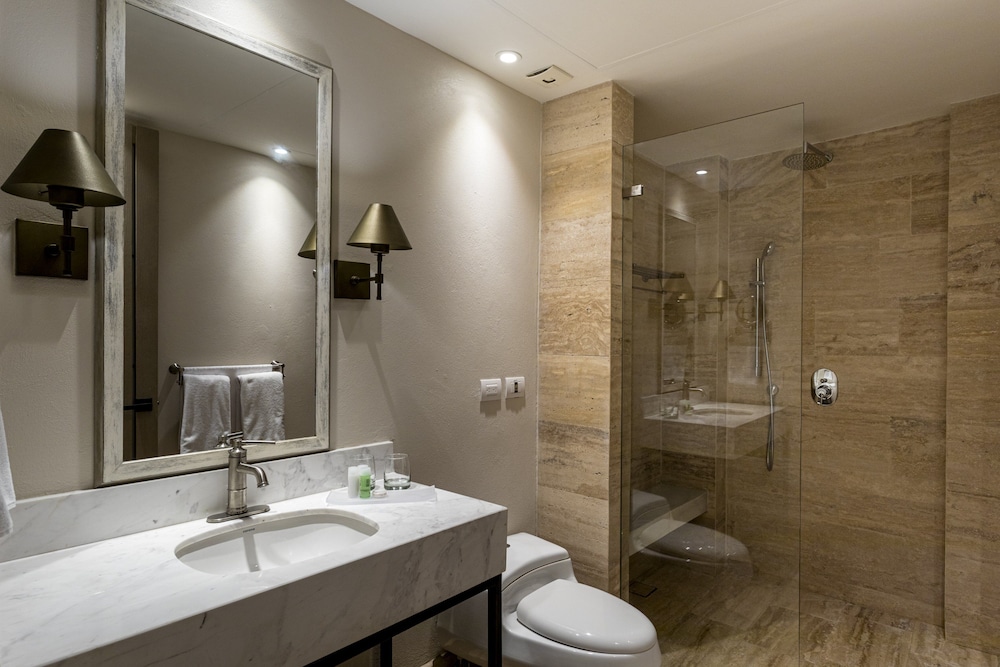 Premium Double Room Single Use - Photo 6