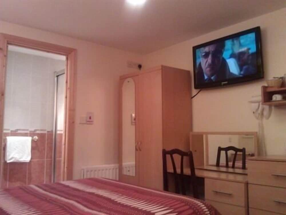 Standard Triple Room photo 3