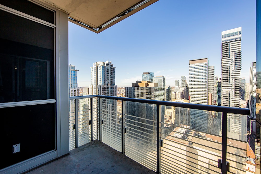 Downtown Toronto 2 Bedroom 2 Bath Suite Near Business District, U of T, Hospital, Foto 10