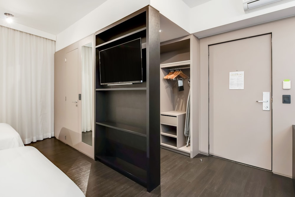 Available room