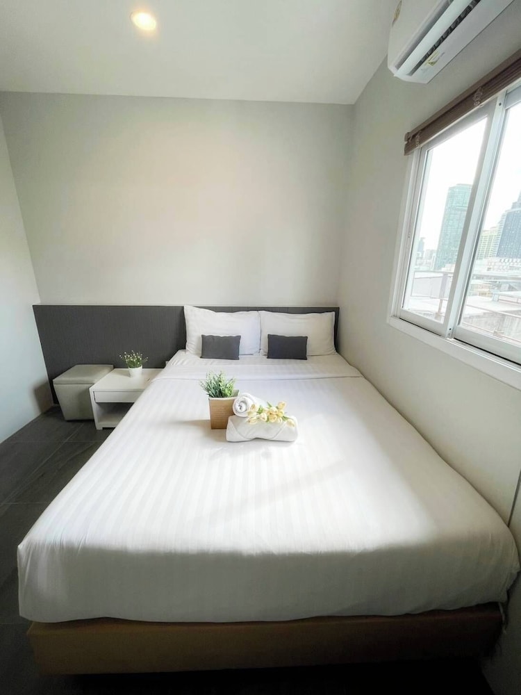 Standard Room photo 2