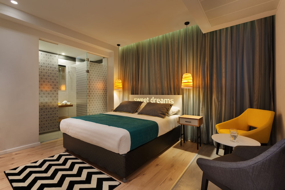 Deluxe Room - Photo 3