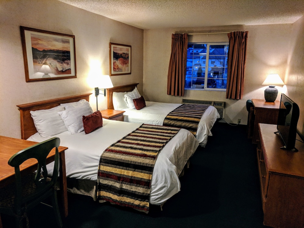 Double Room, 2 Double Beds