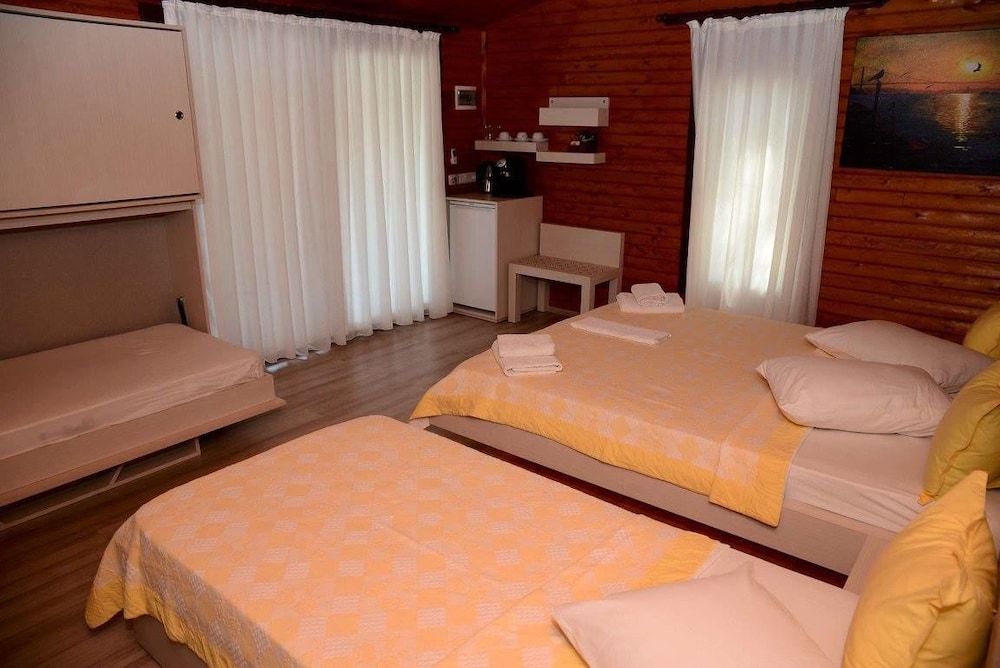 Family Room, Sea View