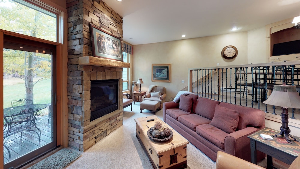 Condo, 3 Bedrooms (Gold)