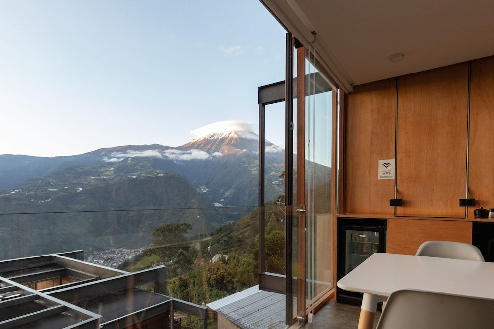 Luxury Suite, Mountain View, Mountainside photo 2
