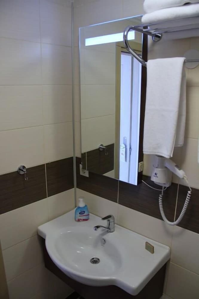 Classic Double or Twin Room, Mountain View photo 2