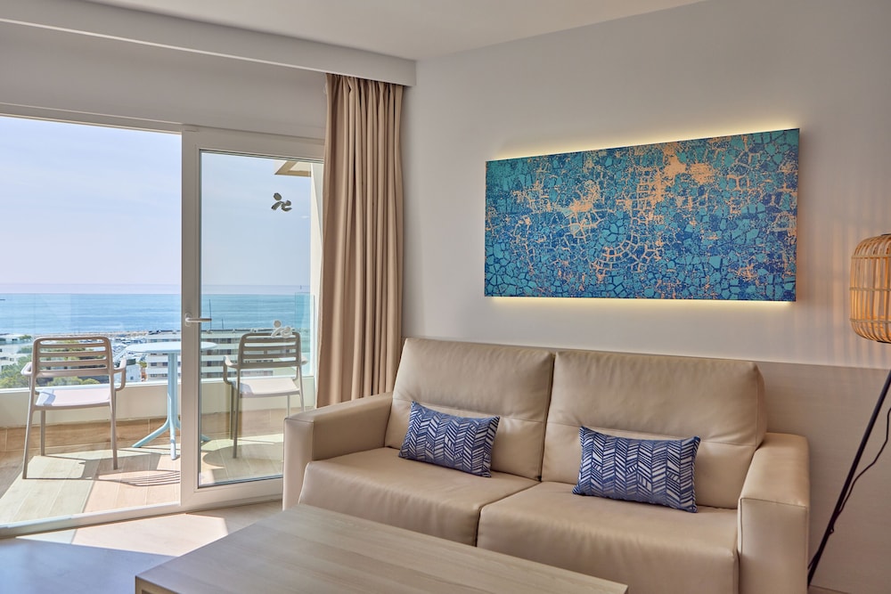 Junior Suite, Balcony, Sea View (3 Adults)