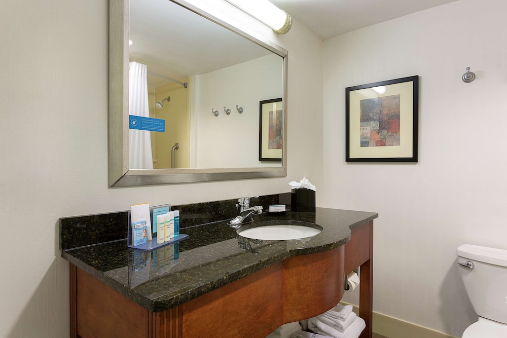 Room, 2 Queen Beds, Accessible, Non Smoking - Photo 4